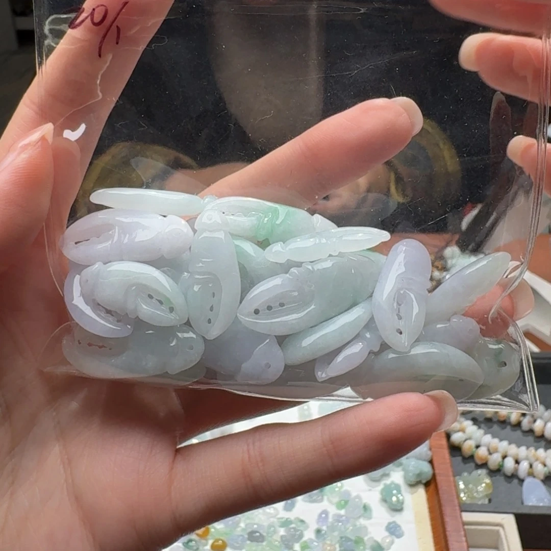 未镶嵌挂件翡翠福利1个，不包邮，拍邮费发货