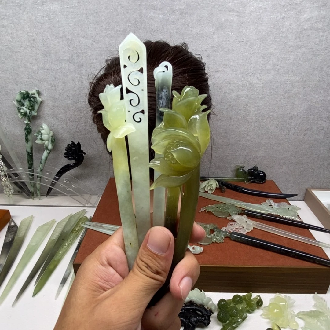 有***鱼蛇纹石玉未镶嵌发簪