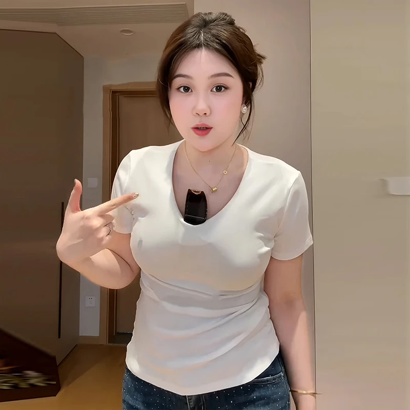 大码女装高级感正肩v领短袖t恤秋冬新款胖mm修身遮肉显瘦内搭上衣