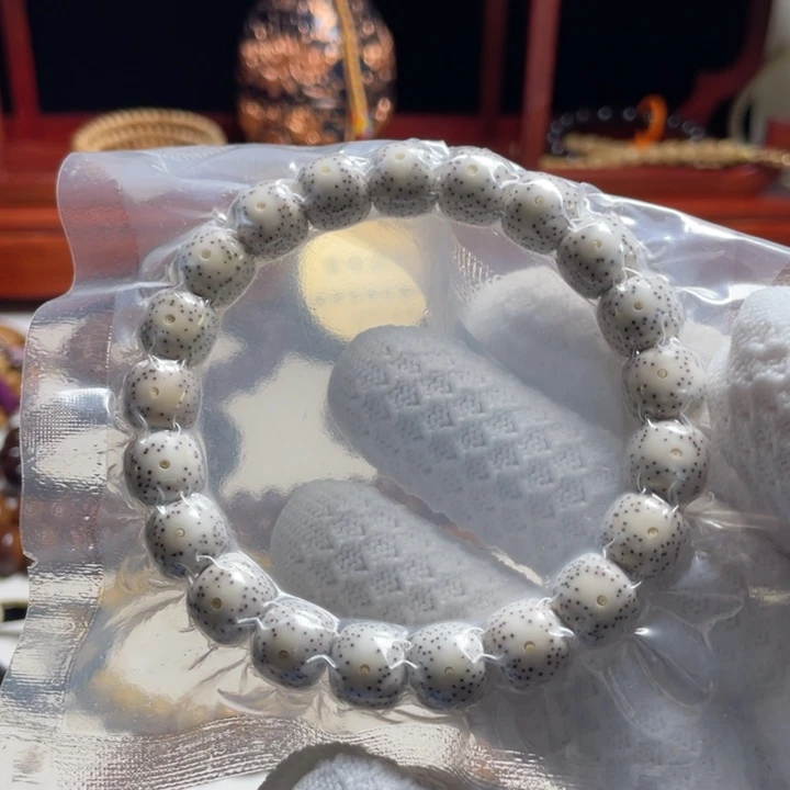 手串星月菩提11-10老型桶骨瓷白