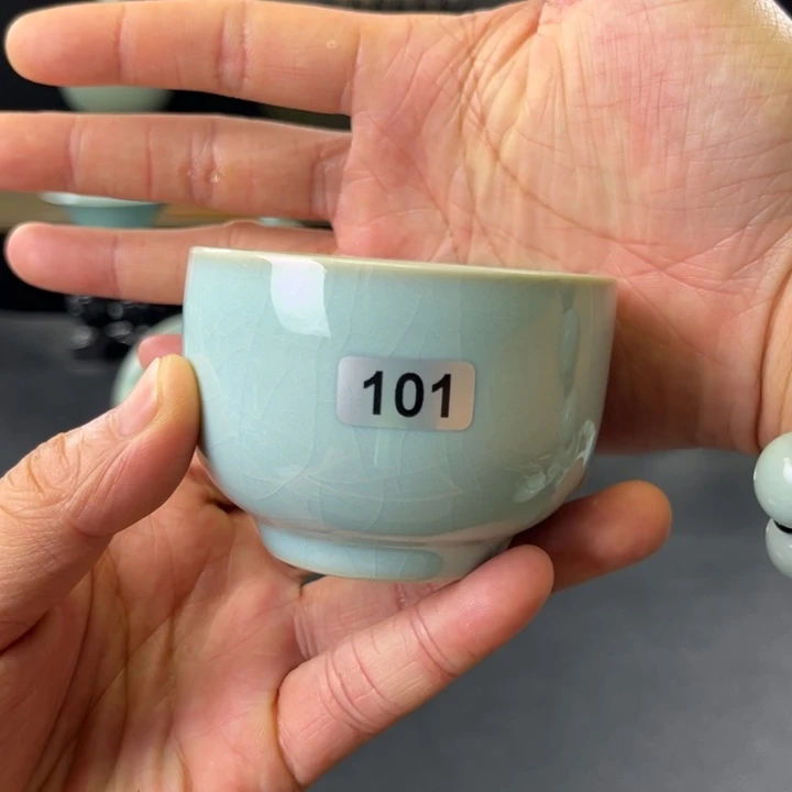 瓷片天青釉罗汉杯101号微瑕捡漏