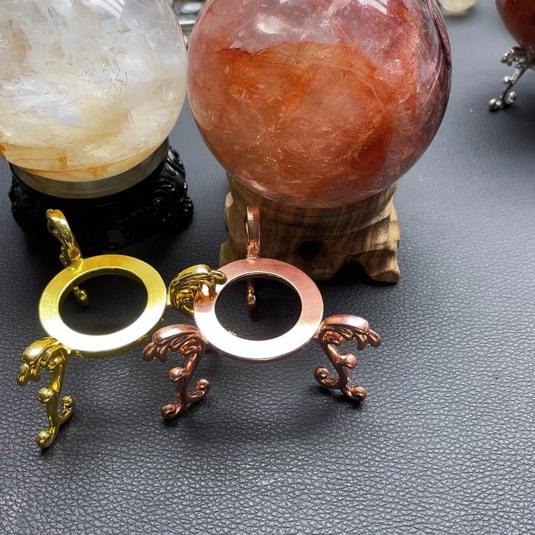 天然水晶未镶嵌水晶马*特