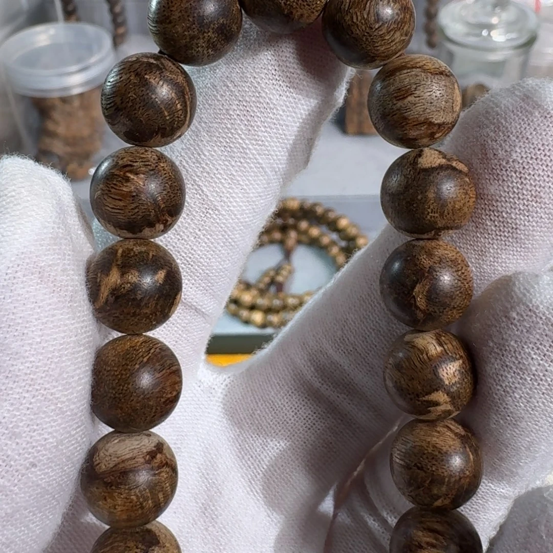 沉香沉香碎屑菩萨棋1.1九分沉12.7克