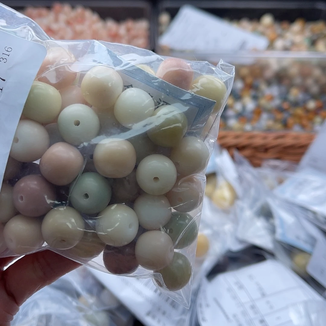 白玉菩提吊坠Q/14mm/40颗锅底