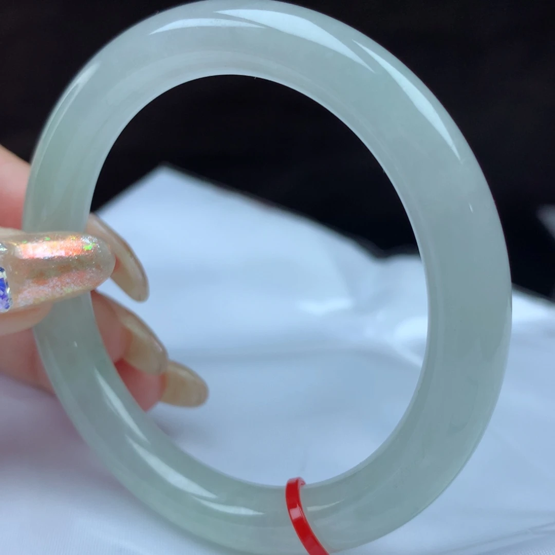 翡翠手镯（圆镯）未镶嵌93126，