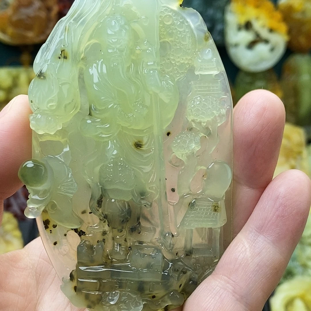 蛇纹石玉未镶嵌颈饰福利关公