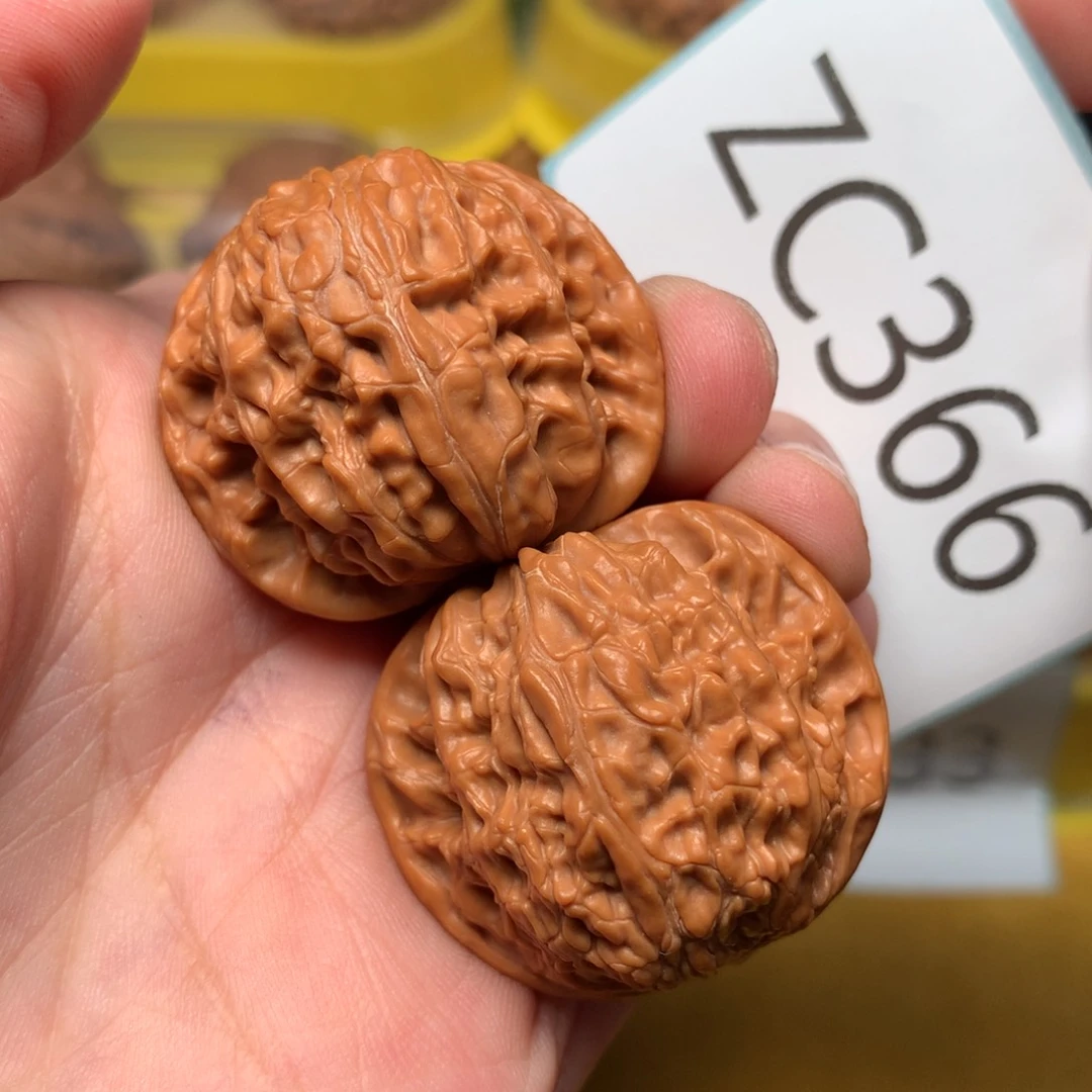 文玩核桃把件山地正磨35