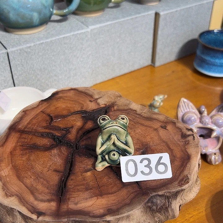 华心陶艺华宁青蛙