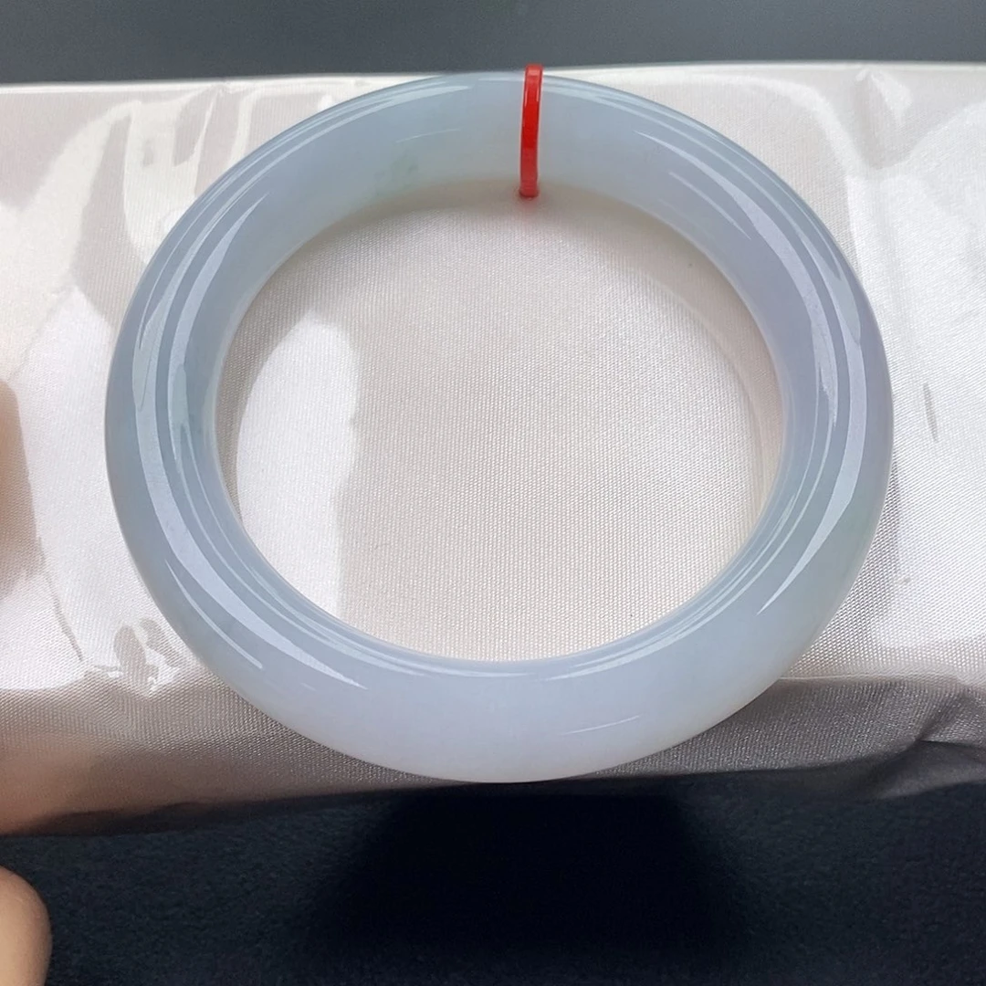 翡翠未镶嵌手镯（圆镯）5657圈