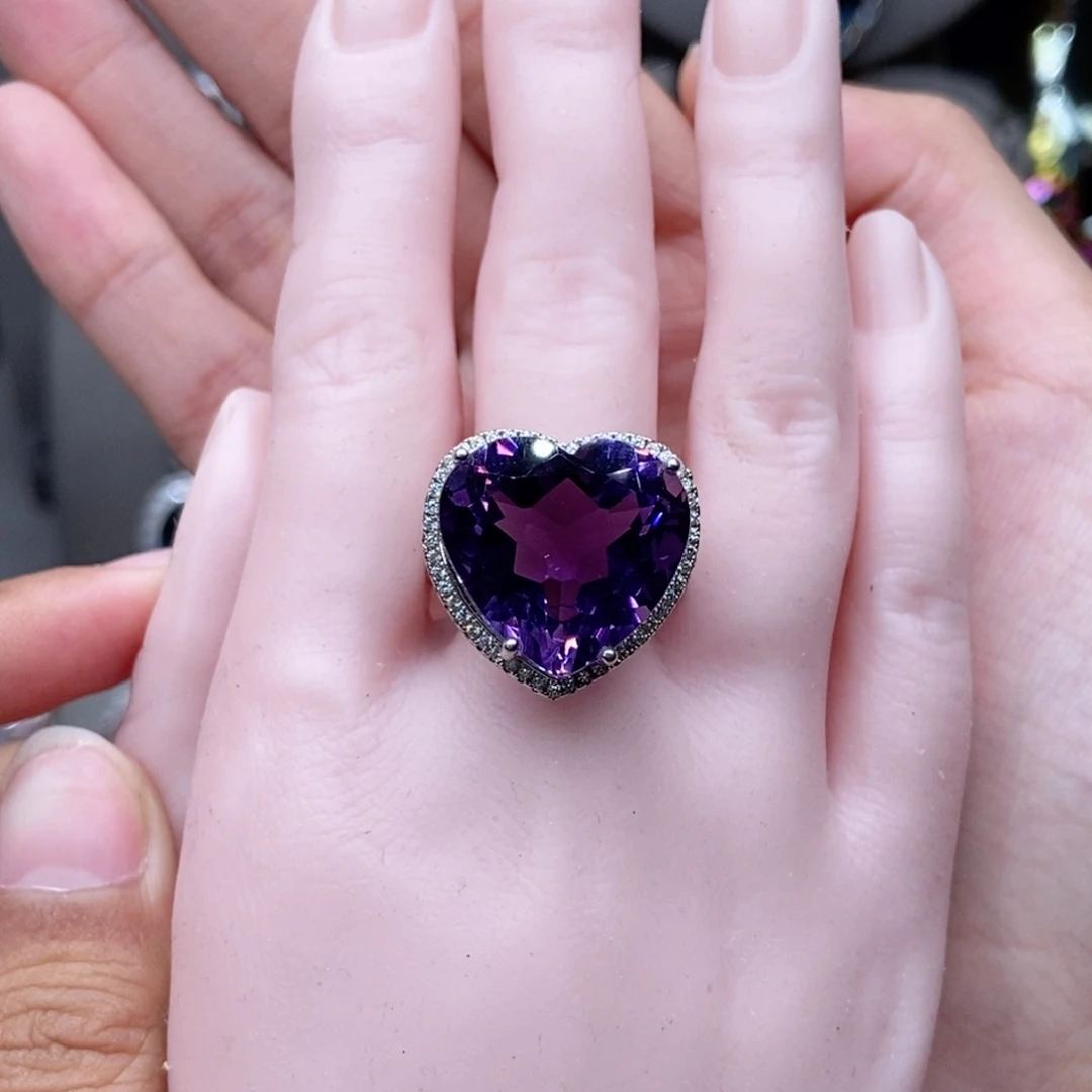 银S925镶嵌戒指水晶紫罗兰色爱心款全净体26克拉