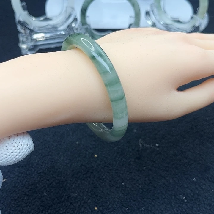 石英质玉未镶嵌手镯514