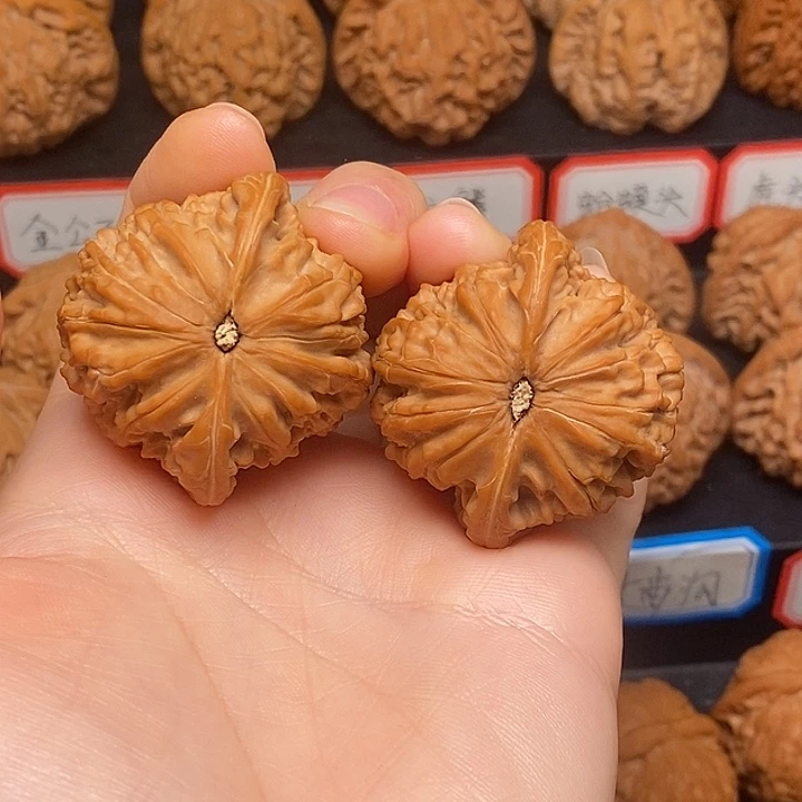 文玩核桃把件吴*磨盘42