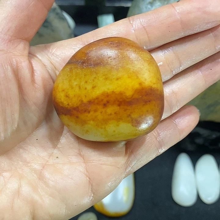 未镶嵌和田玉（糖玉）挂件
