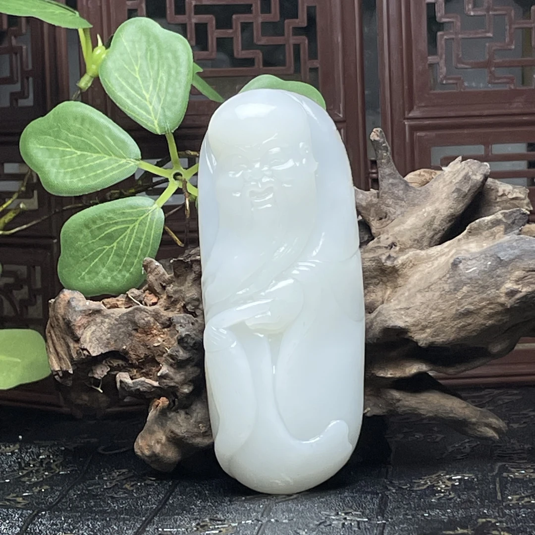 真正意义黑皮白玉 和田玉俄料黑皮白肉寿星把件挂件半皮半肉