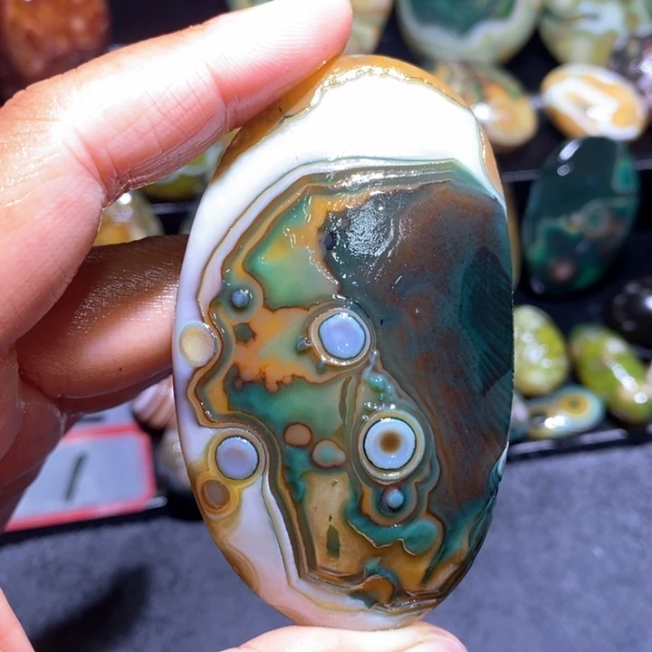 玛瑙/玉髓玛瑙吊坠未镶嵌