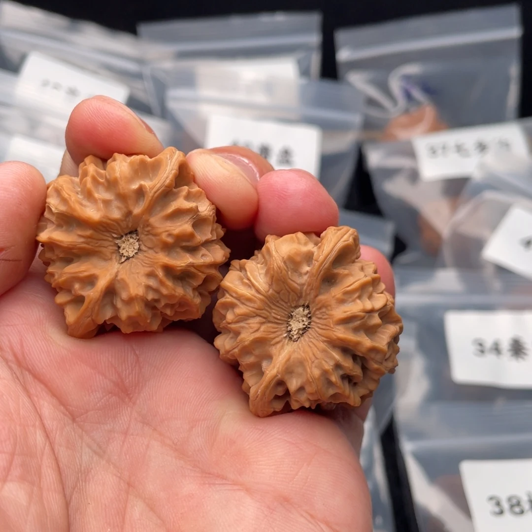 重***达把件文玩核桃36尺龙门涧