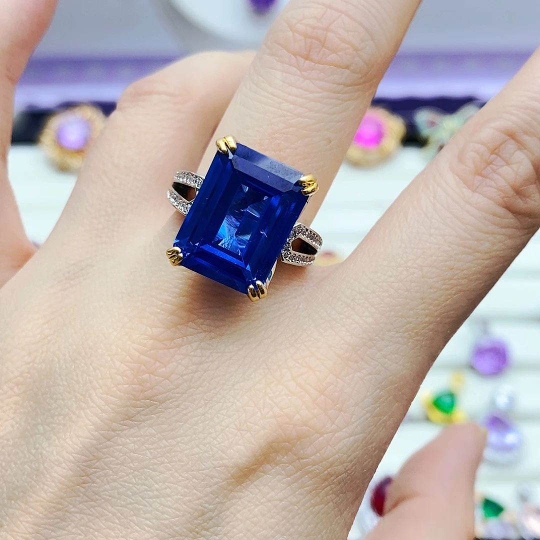 戒指蓝宝石未镶嵌