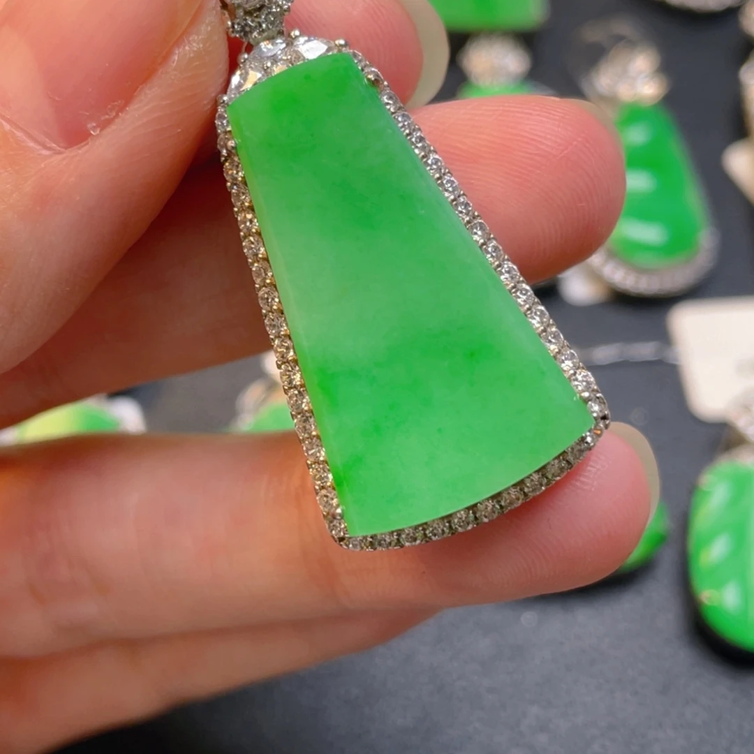 翡翠银S925镶嵌颈饰