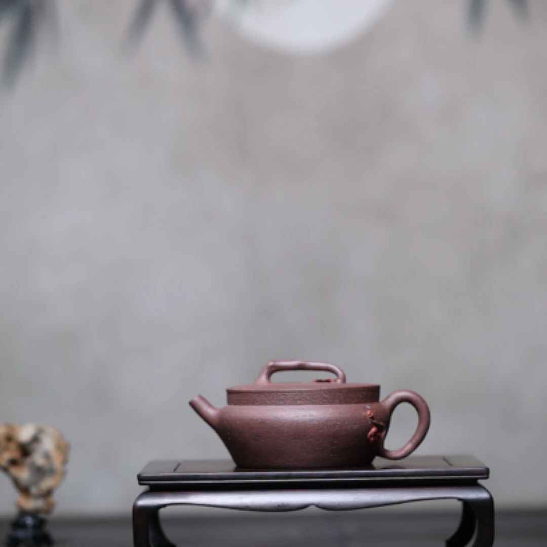 佳作鉴赏  梵尘-汉瓦 泥料：紫泥 容量：160cc