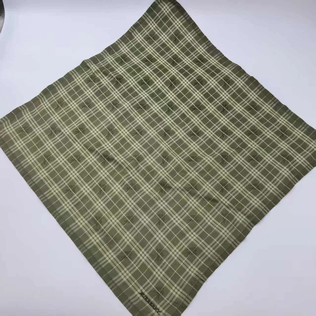 95新 BURBERRY/博柏利 海囤/巴宝莉/丝巾/yy13887
