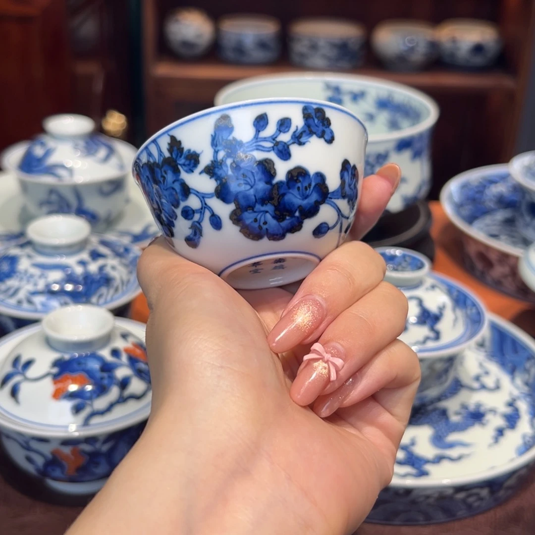 青花雯华堂手绘杯杯