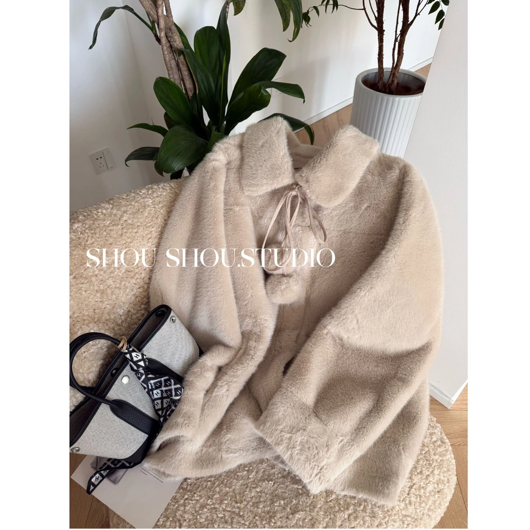 【菲菲】蹦蹦兔-大码翻领球球绑带加厚保暖可爱百搭毛外套S02407