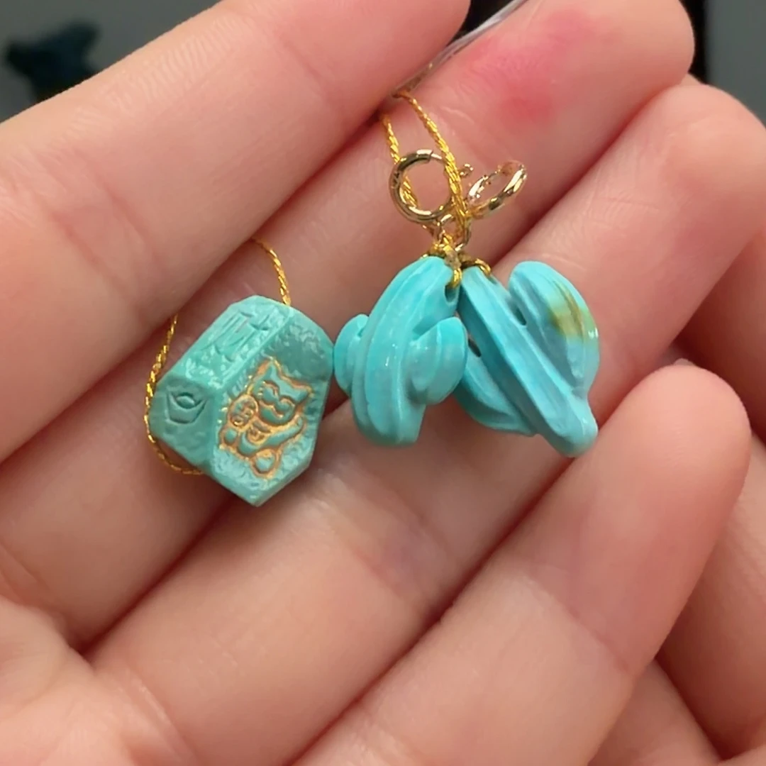 绿松石未镶嵌颈饰