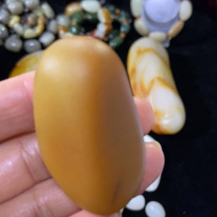 和田玉（糖玉）未镶嵌挂件