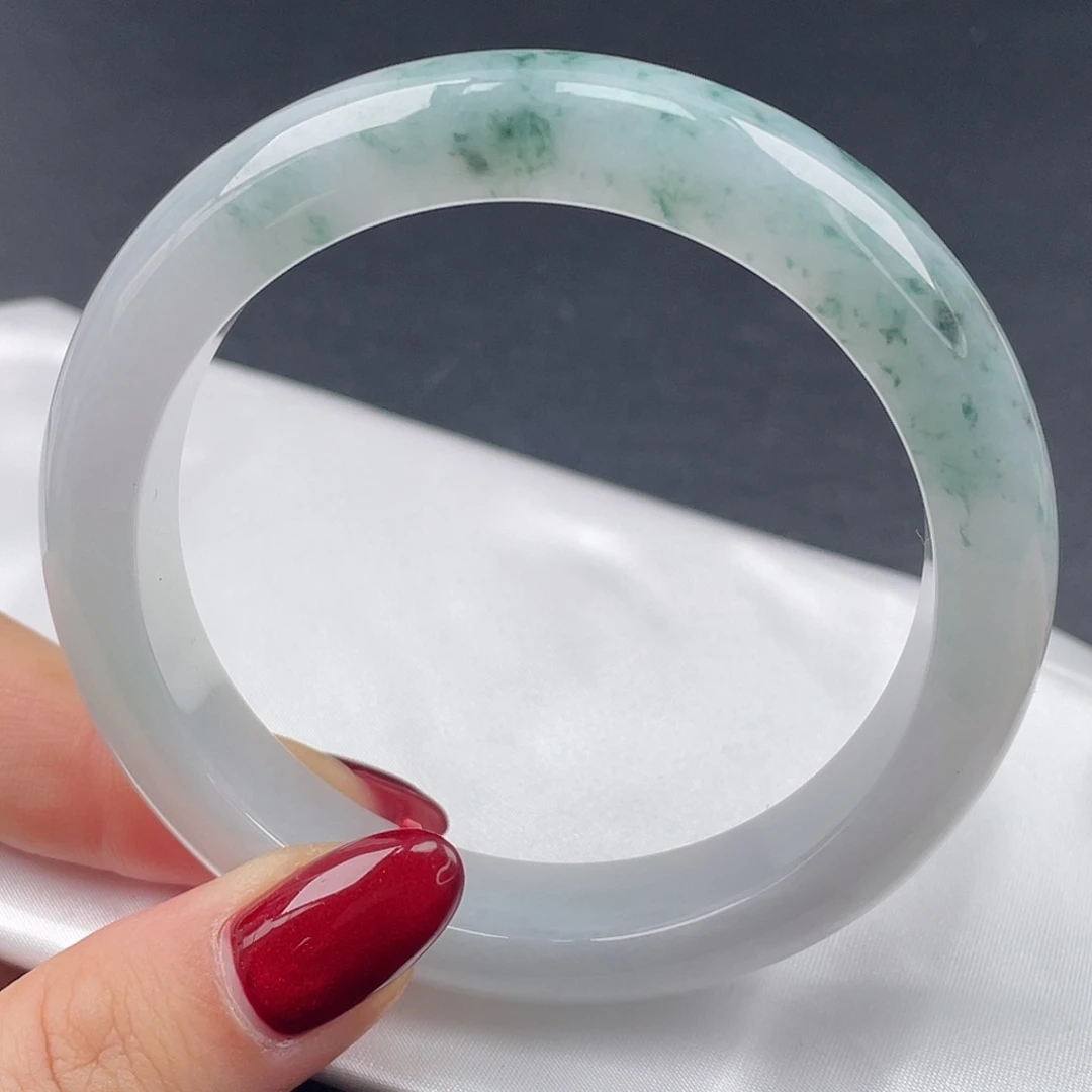 翡翠未镶嵌手镯60圈口