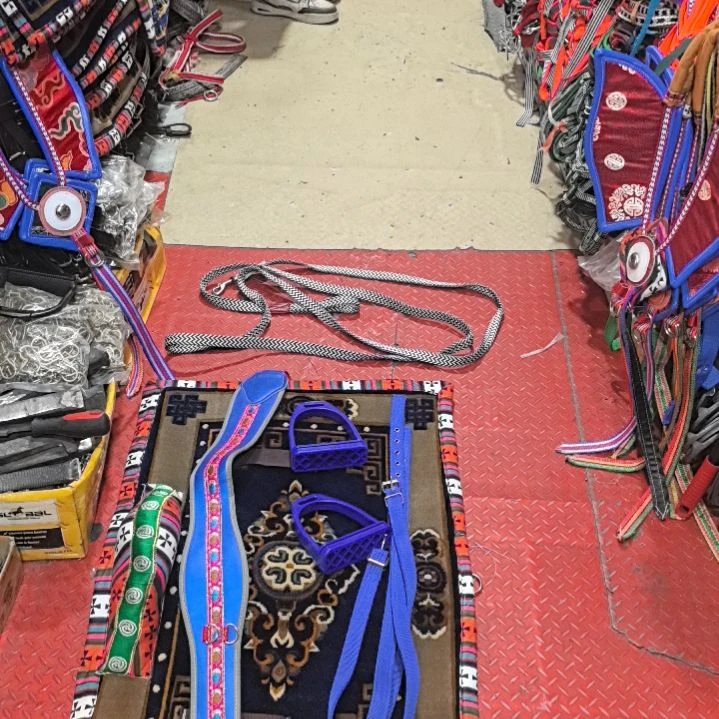 纯羊毛马鞍全套加缰绳