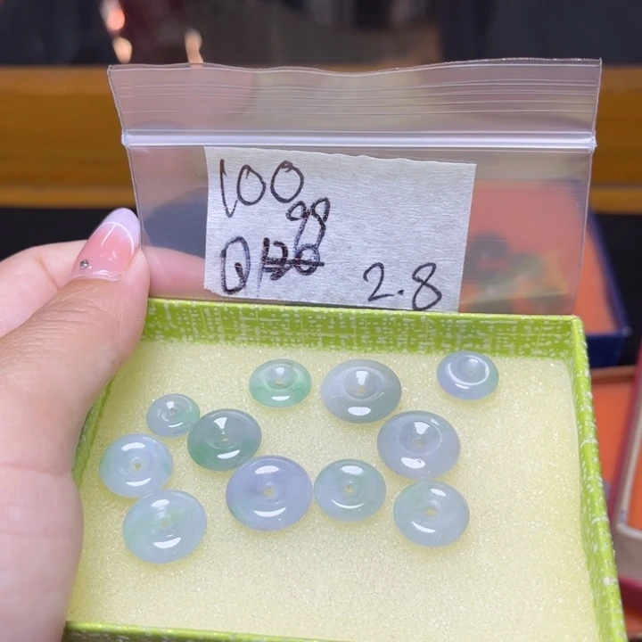 定制翡翠未镶嵌不