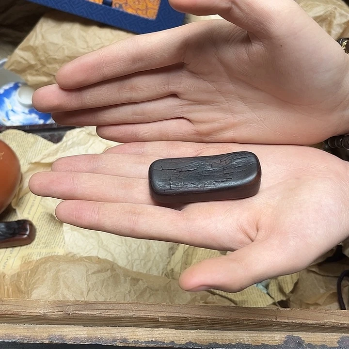 大叶紫檀（黑酸枝木类）