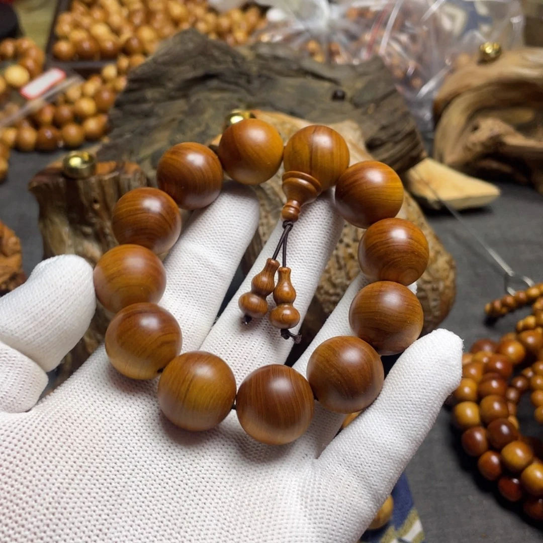 熊***员柏木（崖柏）太行2.0干黑油茶料