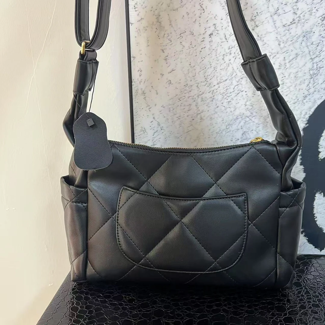 HM462  25新款时尚休闲黑色单肩腋下包-1