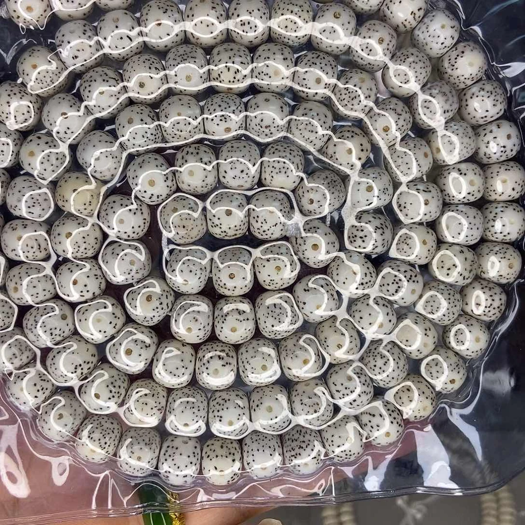 星月菩提手串?**…星月