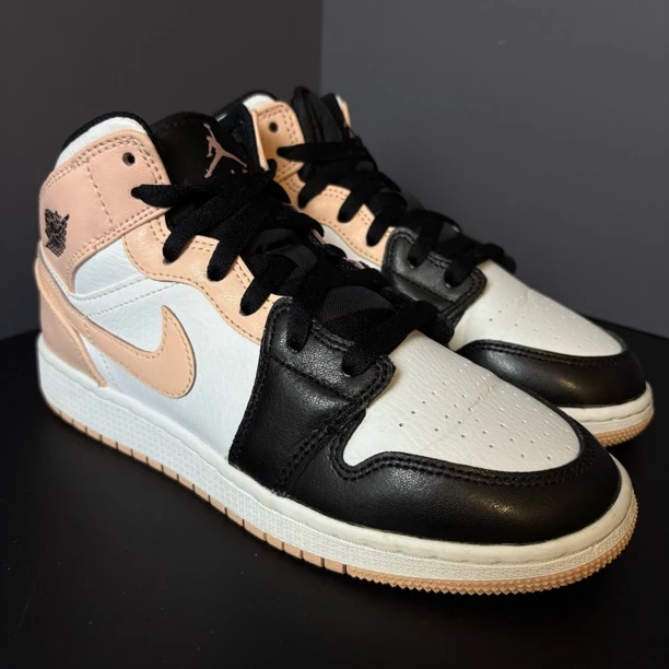 95新 maje 36.5码 Air Jordan1 AJ1 Mid GS 休闲鞋 黑粉 无盒