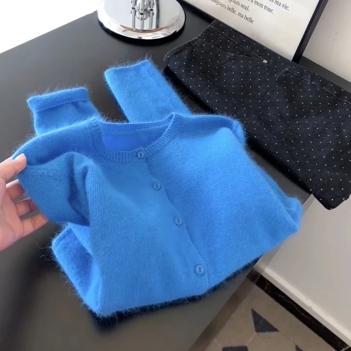 克莱因蓝针织开衫女早秋新款洋气秋冬百搭软糯慵懒风宽松显瘦上衣