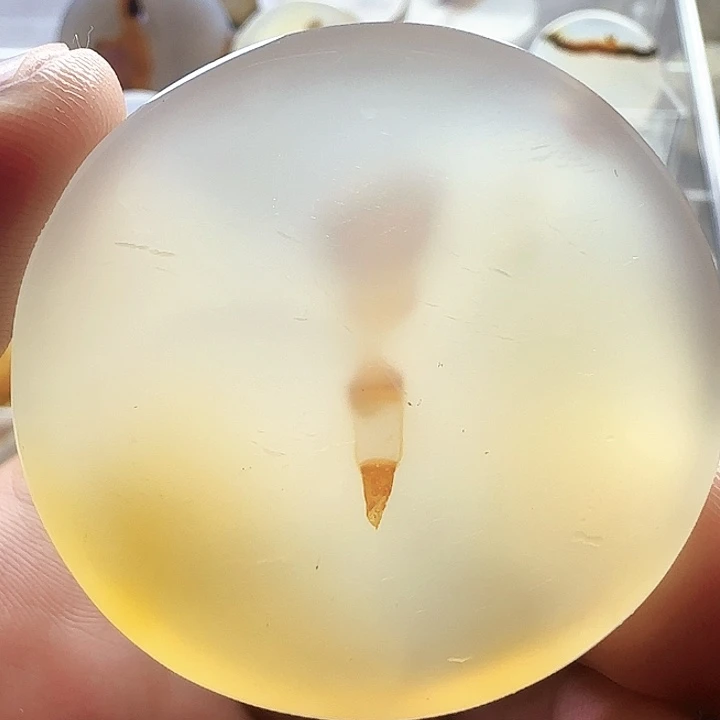 顽***森未镶嵌玛瑙/玉髓珠宝奇石