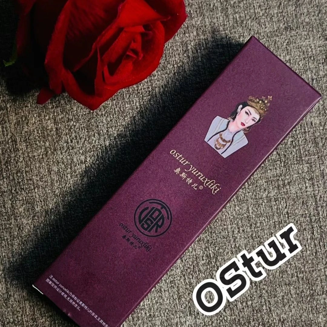 ostur 奥斯特儿浓密柔软而富有弹性的硅胶刷头魅力睫毛膏