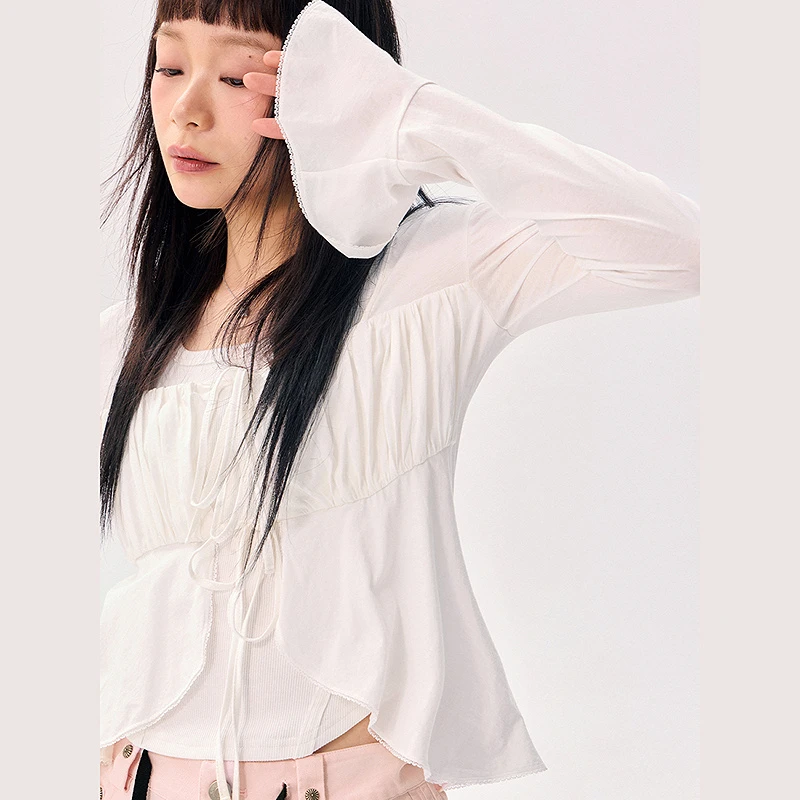 CHUU夏季女装喇叭袖设计甜辣风V领个性显瘦气质韩系雪纺衫