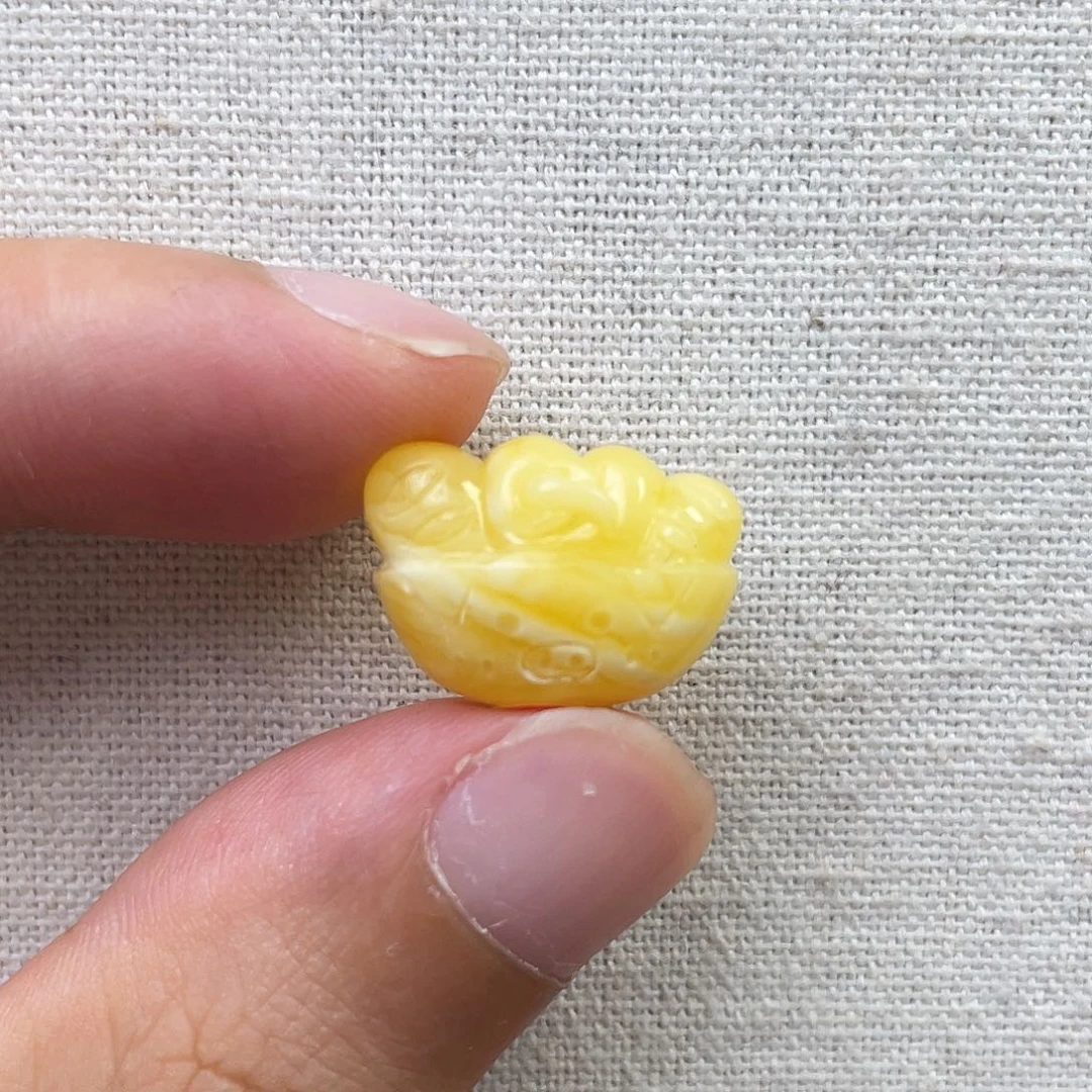 琥珀未镶嵌珠宝奇石小猪面包