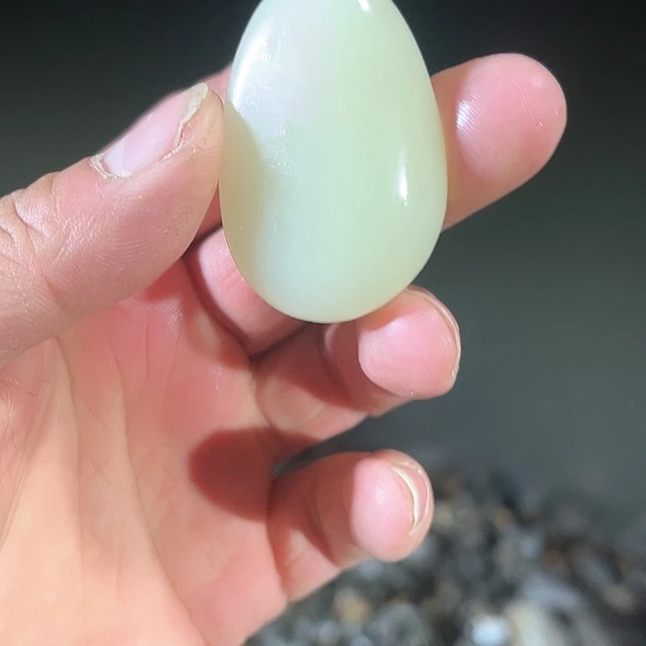 未镶嵌和田玉（糖玉）珠宝奇石