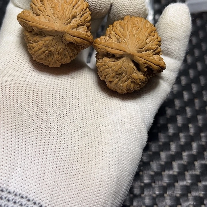 文玩核桃吊坠承德密纹