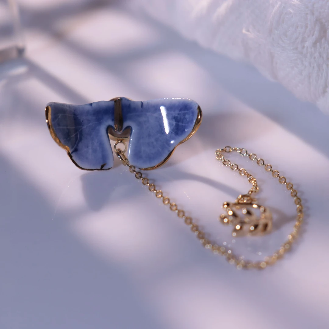 长链陶瓷耳钉  克莱因蓝描金翅膀新中式景德镇陶瓷手工国风耳饰