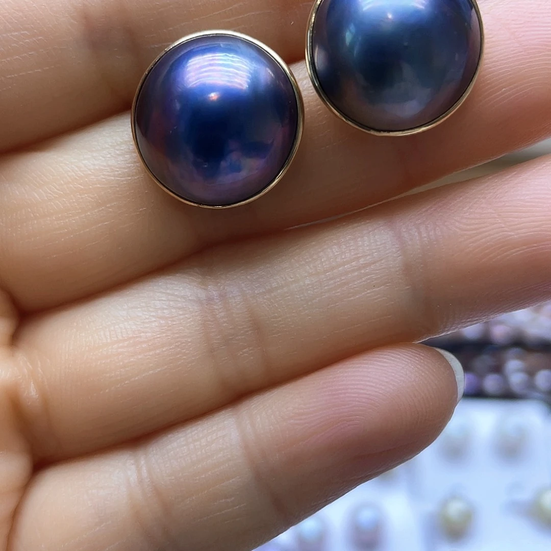 拼合珍珠（马贝珠）耳饰18K金镶嵌