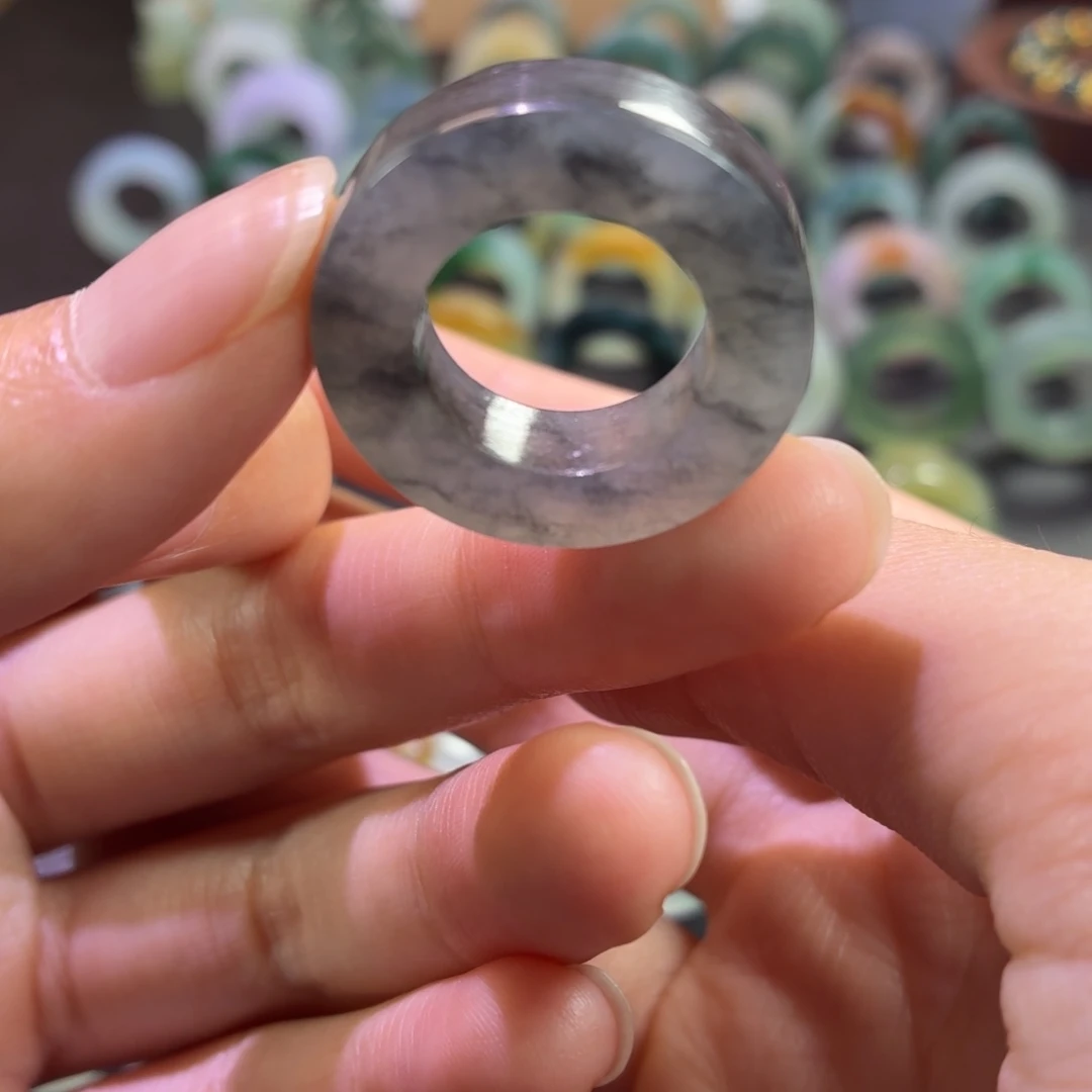 定制翡翠未镶嵌意境感水墨乌鸡戒指