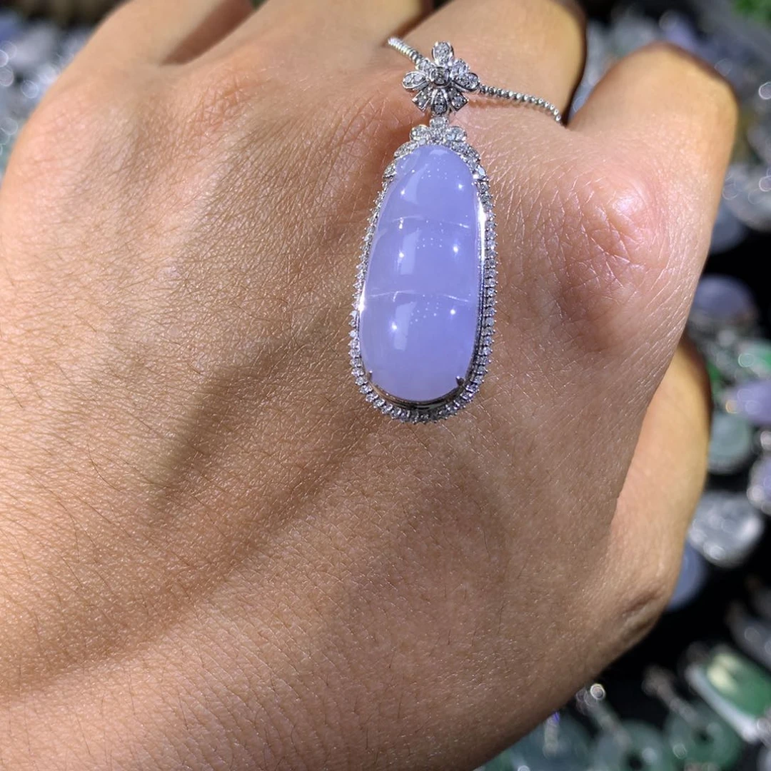 翡翠吊坠(不含链)18K金镶嵌