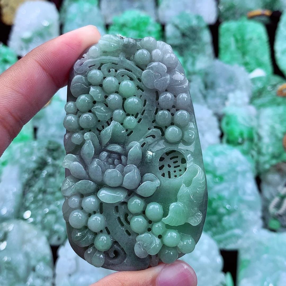 吊坠(不含链)未镶嵌翡翠