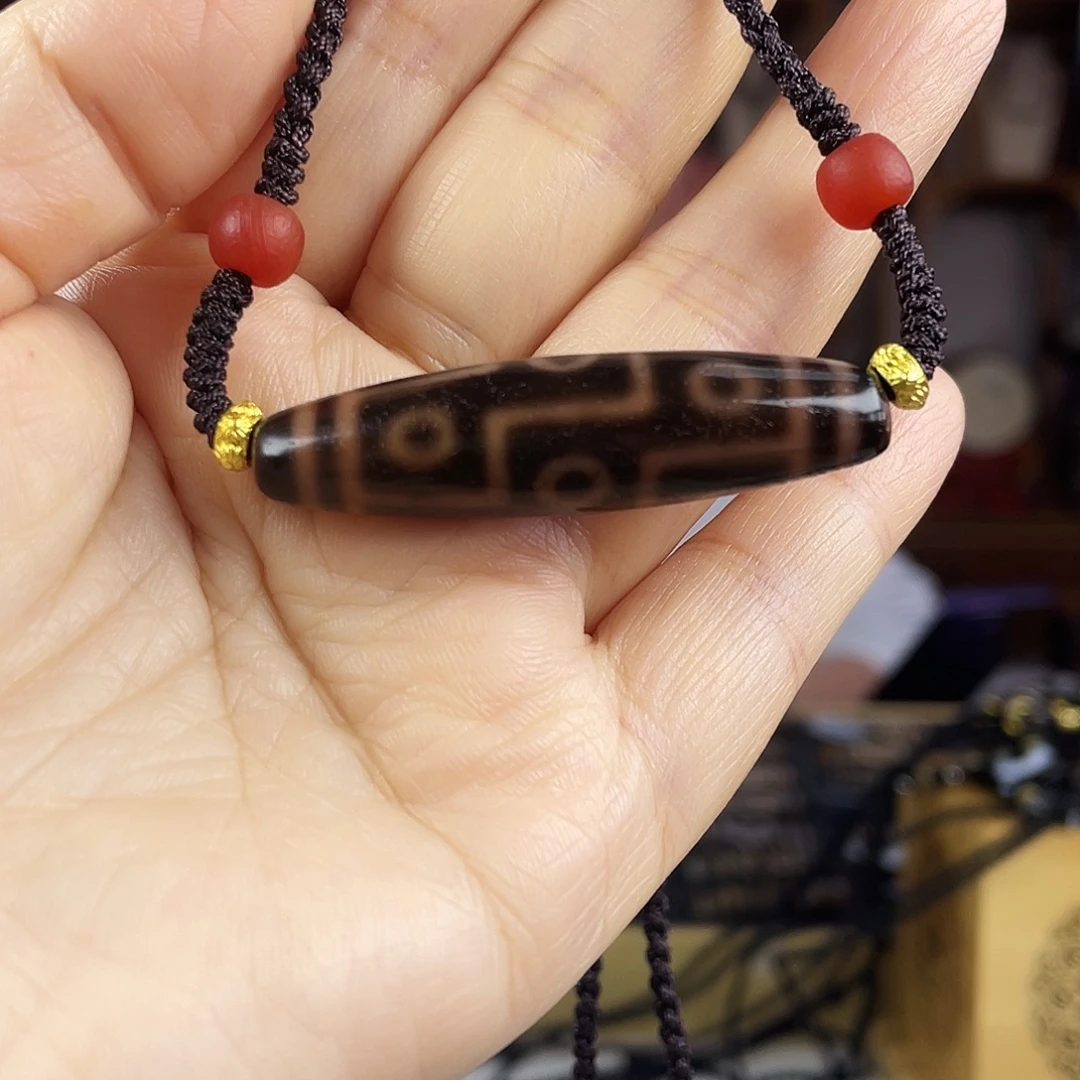 玛瑙/玉髓合金颈饰曲贡