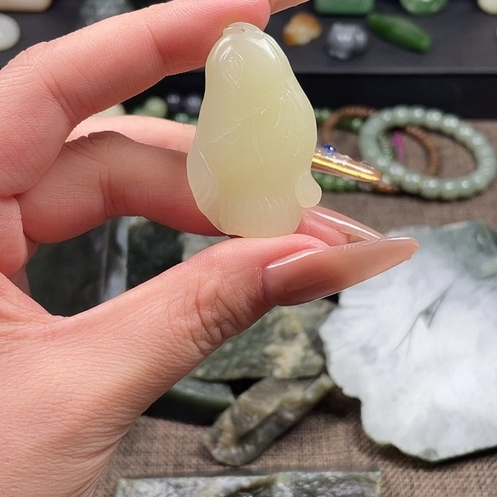 和田玉未镶嵌颈饰